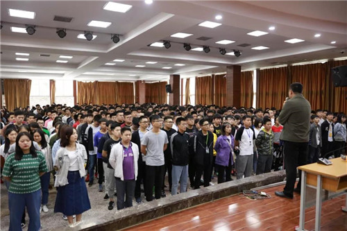 重庆铁路运输技师学院:2018-2019学年度第一