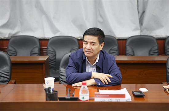 甘肃省教育厅副厅长时宁国莅临兰州资源环境职业技术学院检查指导学生