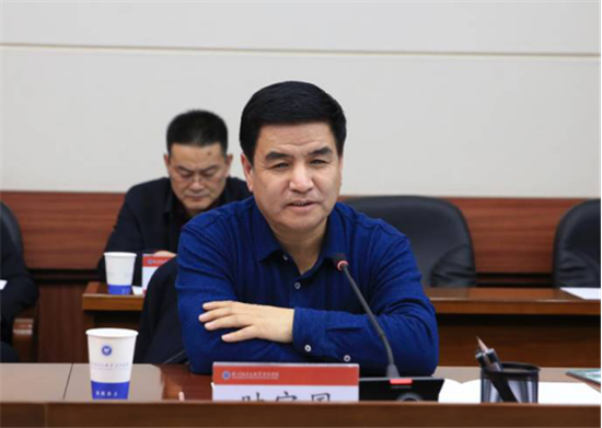 省委教育工委委员,省教育厅党组成员,副厅长时宁国讲话