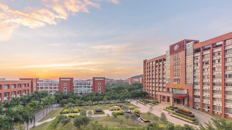 【职教强音】广州华商职业学院: 立足新商科,智能工程