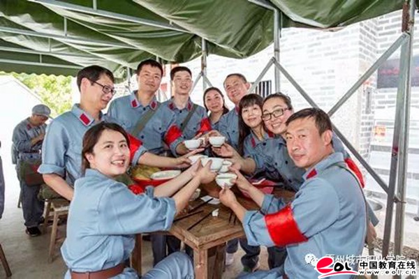 惠州城市职业学院38名党员干部走进高潭接受