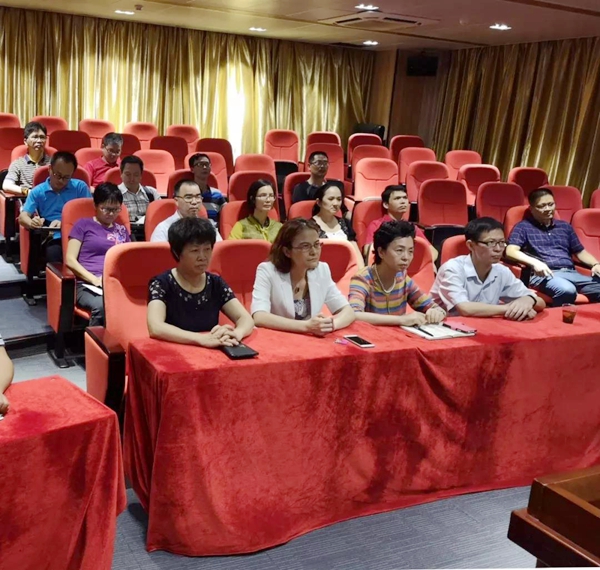 仲恺农业工程学院坚守一线防御台风山竹