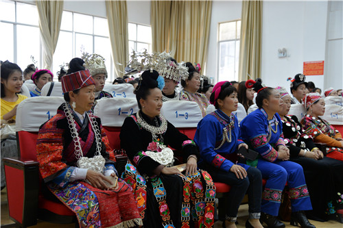 黔东南民族职业技术学院举办第二期刺绣培训结业典礼
