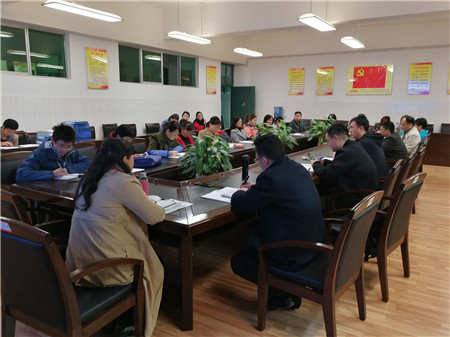 聚焦核心素养,深化课程改革--贵阳五中开展新