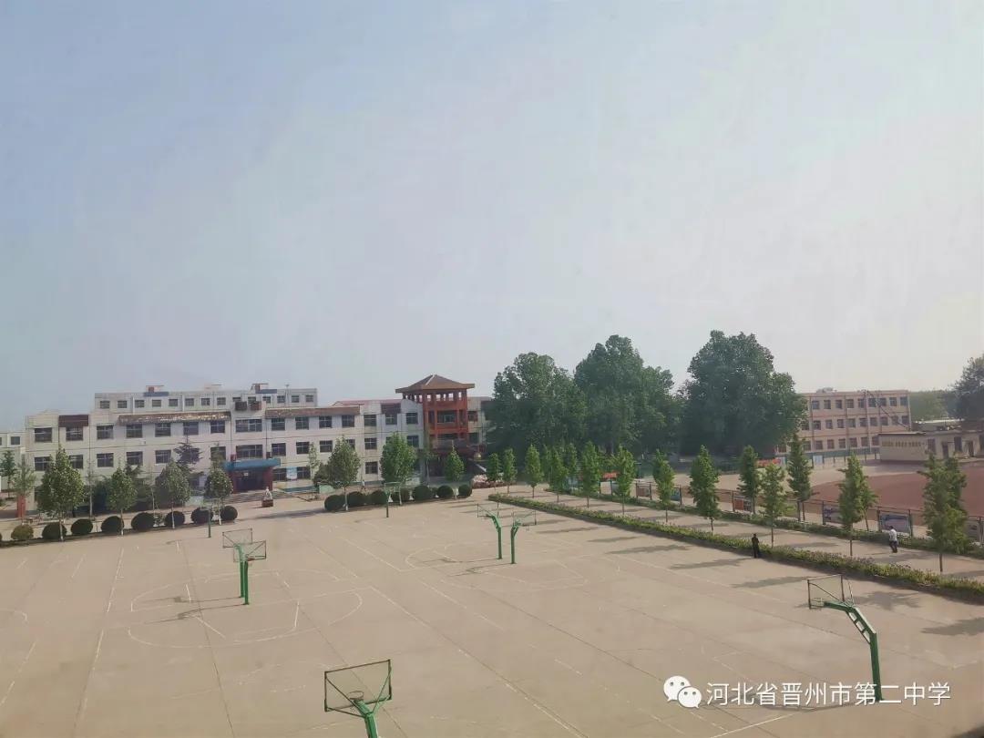 河北分站 河北教育资讯   五月一日,早上八点,朝阳倾洒在晋州二中美丽