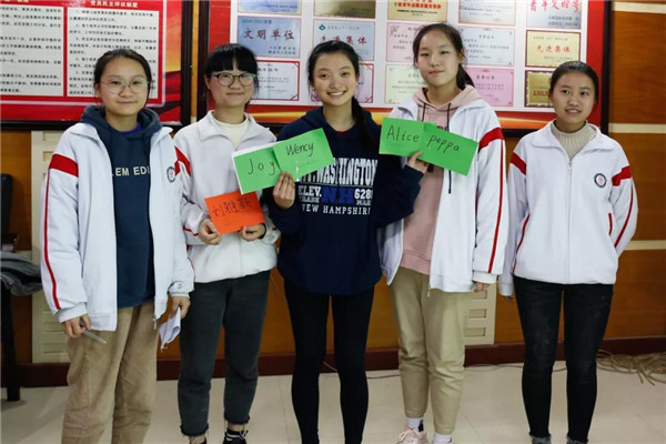 美国牛顿中文学校来江西分宜中学支教助学