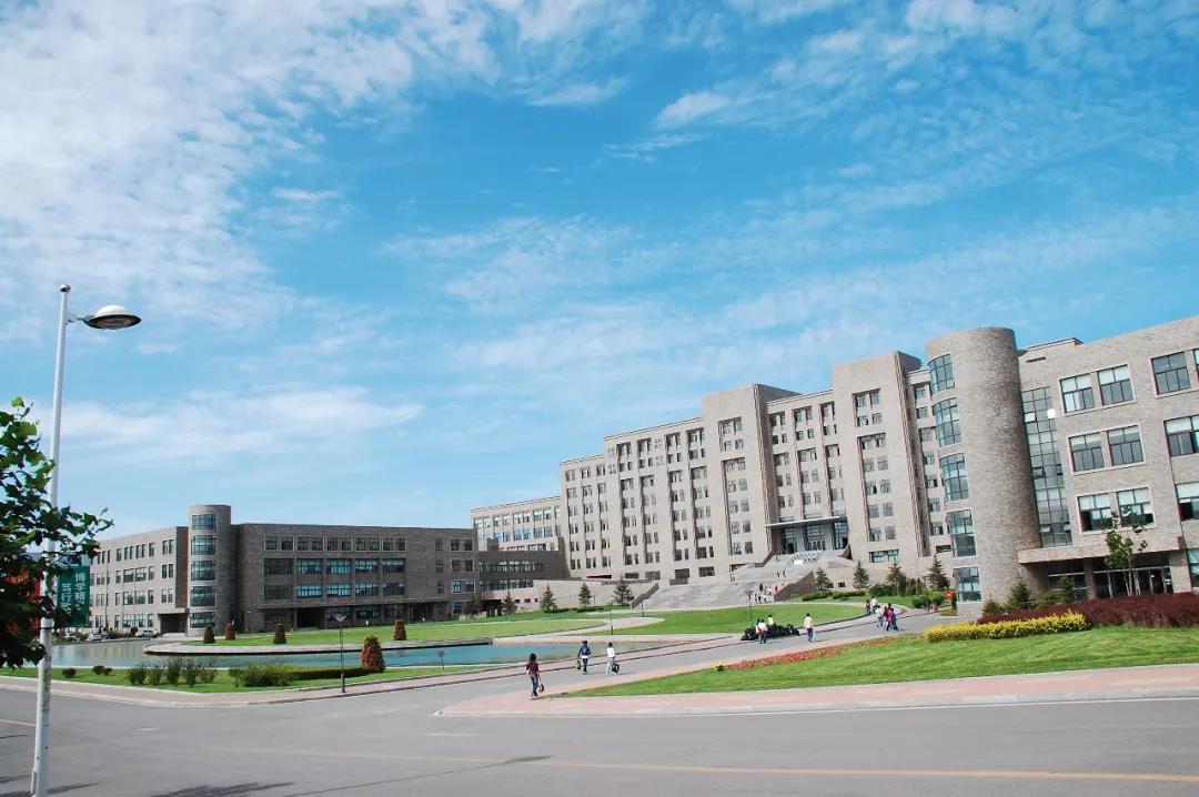 大连工业大学六十周年校庆公告