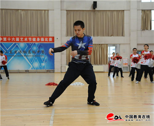 青春正能量 花开正当时--济钢高中举行第十六届