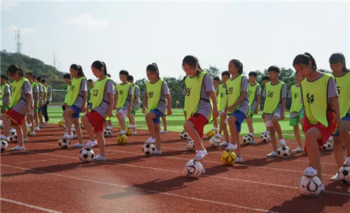 2018-2019年遂宁市高中男子足球超级联赛开幕