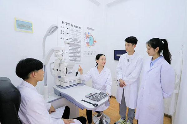 眼视光技术