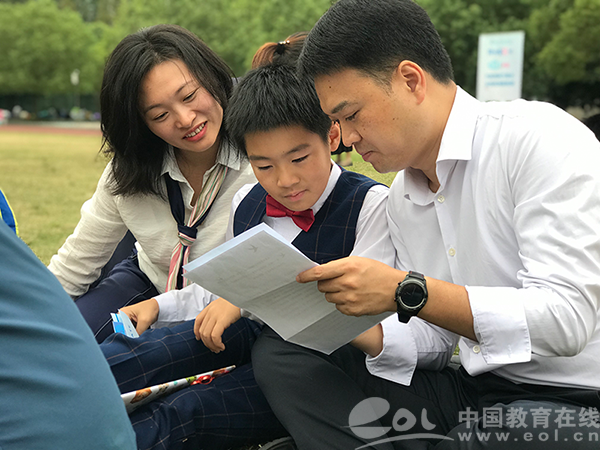 十年成长,感谢有你 闻涛小学四年级举行十岁成长礼活动