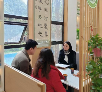 学会到访同景社区党群服务中心共探社区教育新发展