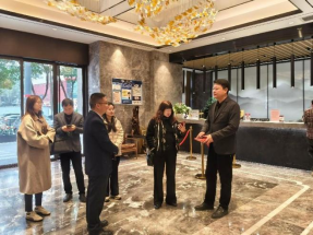 学会参访协会、研究院、企业，共探合作发展新路径
