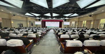 第四届全国中小学（含中职）班主任能力提升与学校心理健康教育高级研修班在重庆中山外国语学校成功举办
