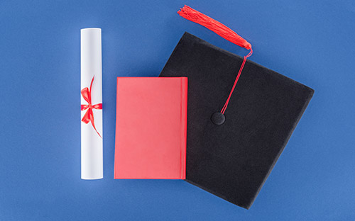 武汉新洲开放大学学费多少钱？