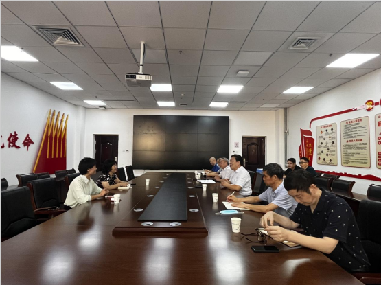 省教育厅视导组来我校检查师资培训工作 