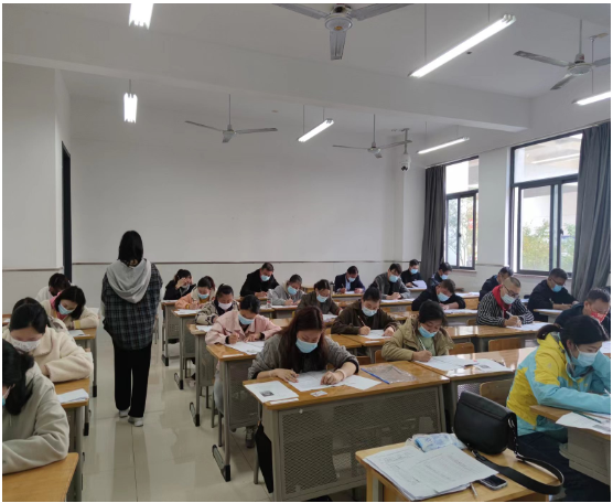 我校2022年成人高等教育自主招生考试工作顺利完成