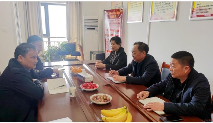 学校领导带领现代建筑学院赴企业走访调研
