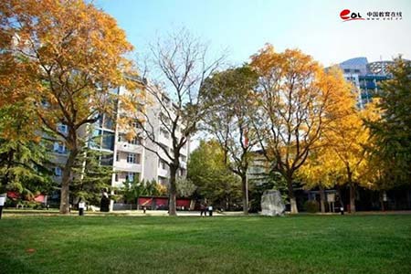 北京青年政治学院校园风光