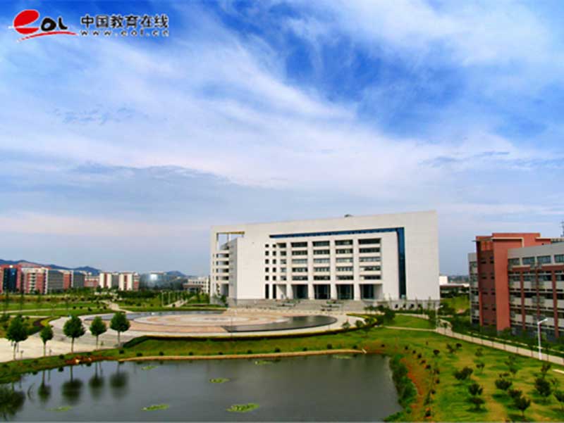 武汉纺织大学继续教育学院校园风光