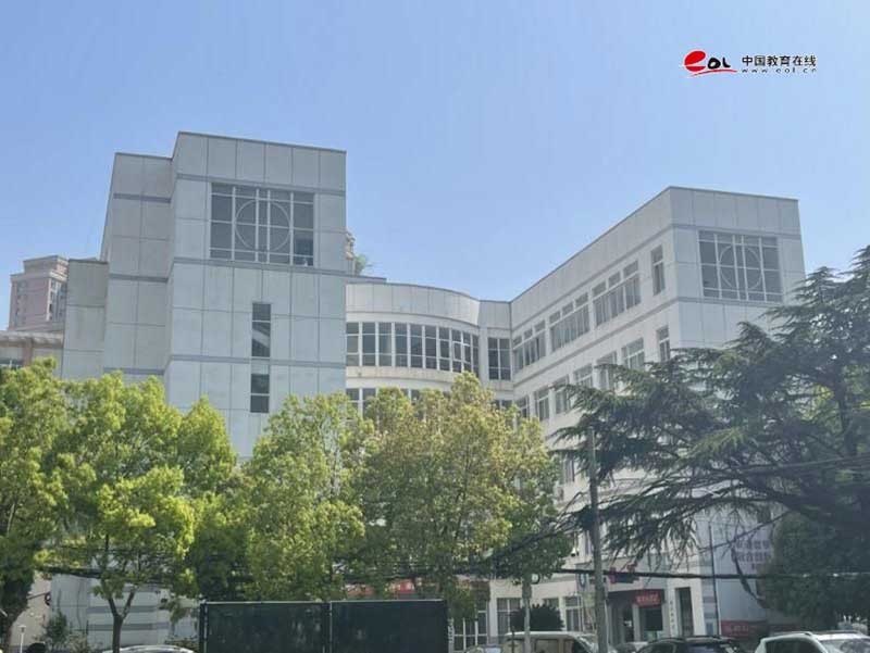 武汉科技大学继续教育学院校园风光