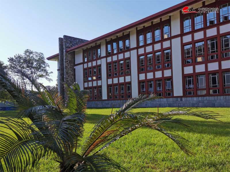 成都东软学院继续教育（培训）学院校园风光