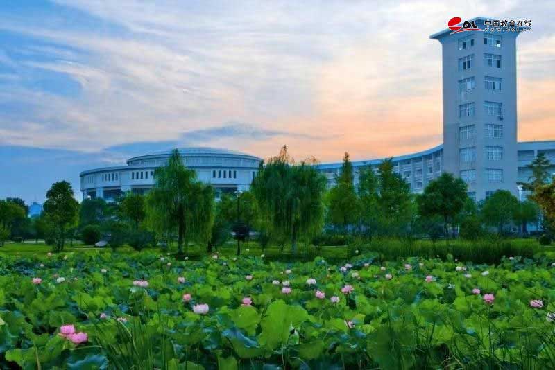 黄冈师范学院继续教育学院校园风光
