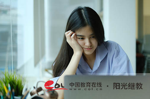 上海成人高考成绩查询多久能查到？哪些因素会影响录取结果？