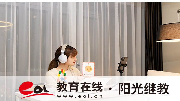 护理专业自考本科报名费多少钱？护理要考哪些科目？