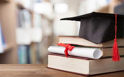 成人高考的学历可以当老师吗？能报考教师编制吗？