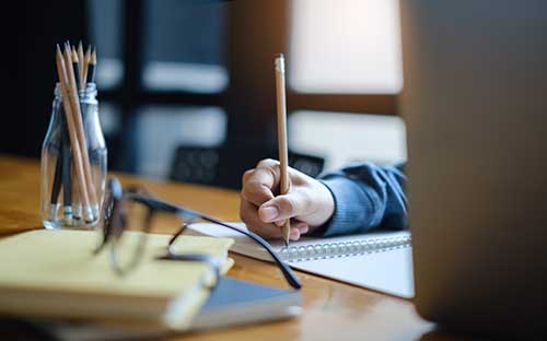 重庆开放大学收费标准：学历提升成本全知晓