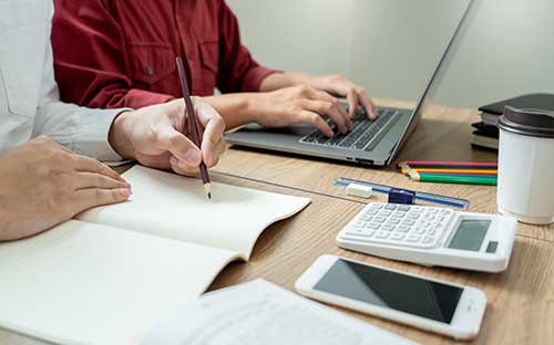 在职人员选择成人高考可以吗？有哪些优势？