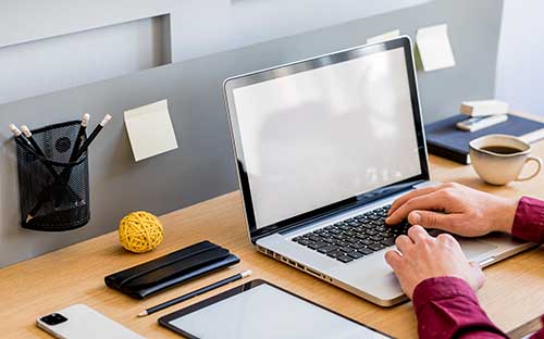 初中学历能不能报考成人高考?学费是多少?