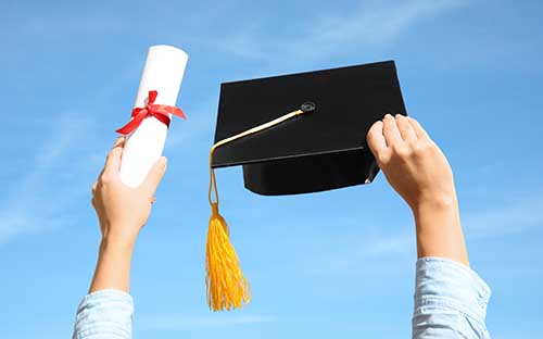 学历提升学费一般是多少？什么时候交？