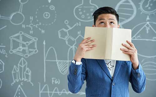 成人高考在职本科怎么报名考试？有哪些条件？