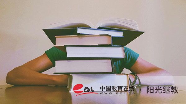 全国成人高考几月报名考试？需要哪些材料？