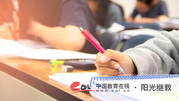 成人高考有什么推荐的专业吗？报考流程是什么？