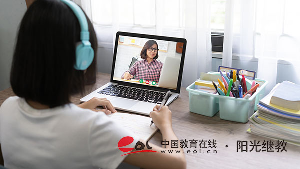 报名成人高考怎么报学校？需要哪些材料？