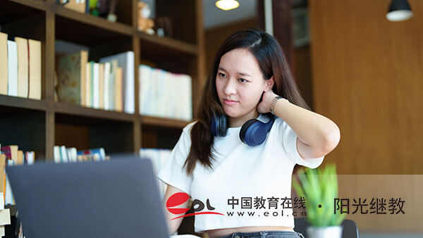 新疆成人高考什么时候报名？需要注意哪些问题？