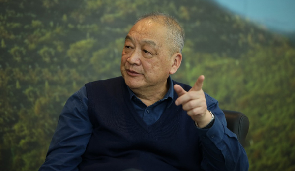 黄达人