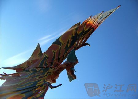 Leonopteryx(托鲁克。骑乘此生物的纳美人叫做托鲁克马托，幻影骑士)