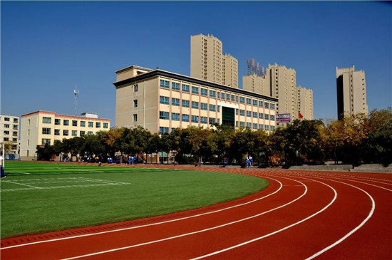 武威第十五中学回眸壬寅步履有痕情怀浓展望癸卯心中存梦壮志坚