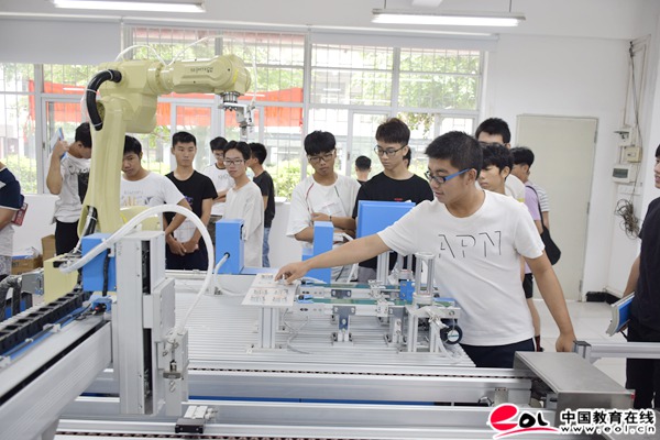 省内首个无人机专业开班,特种部队式专才特训