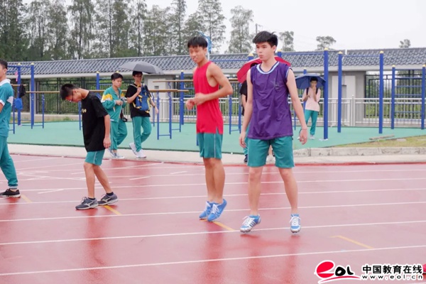 广州市花都区秀全中学举行第46届校运会一