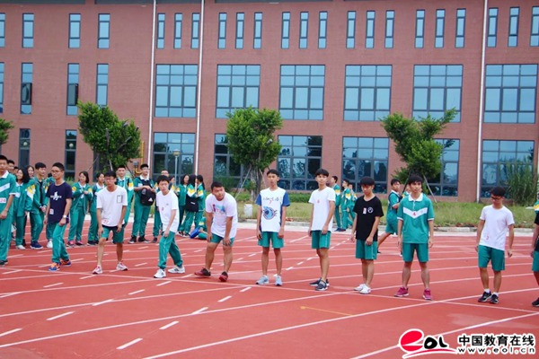 广州市花都区秀全中学举行第46届校运会(二)