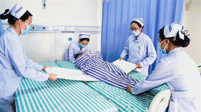 MK体育新华健康丨中国政策科学研究会课题组建议——加快健康中国建设着力打造海南国际主动健康新高地