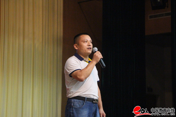 广西医科大学赴南宁市沛鸿民族中学进行考前心理辅导公益讲座