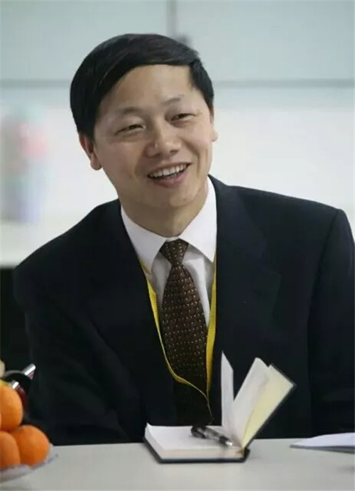 周游,男,中共党员,广西桂林市灌阳县人,北京师范大学管理学博士,都抖