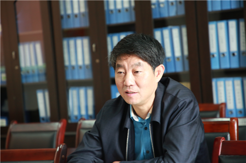 贵阳学院校党委书记吕保平到电子与通信工程学院调研指导工作