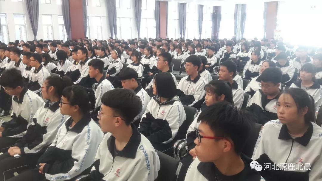 河北分站 河北教育资讯  启动仪式上,河北涿鹿北辰学校副校长沈志刚对